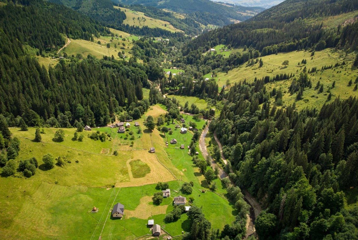 Equestrian Land